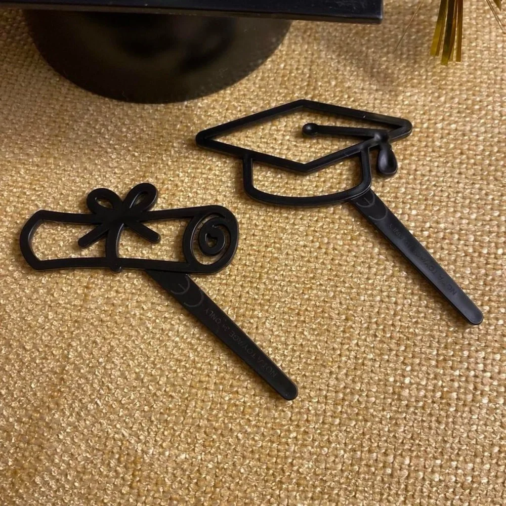 N/A black plastic